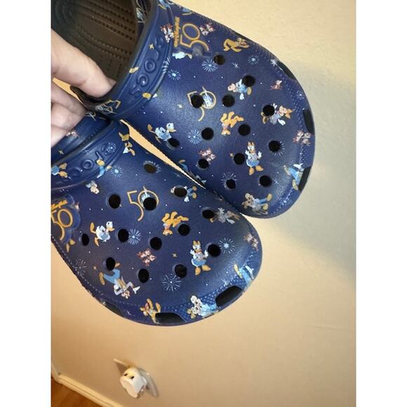 Disney x Crocs 2021 Walt Disney World 50th Anniversary Crocs M11/W13 - Picture 9 of 12